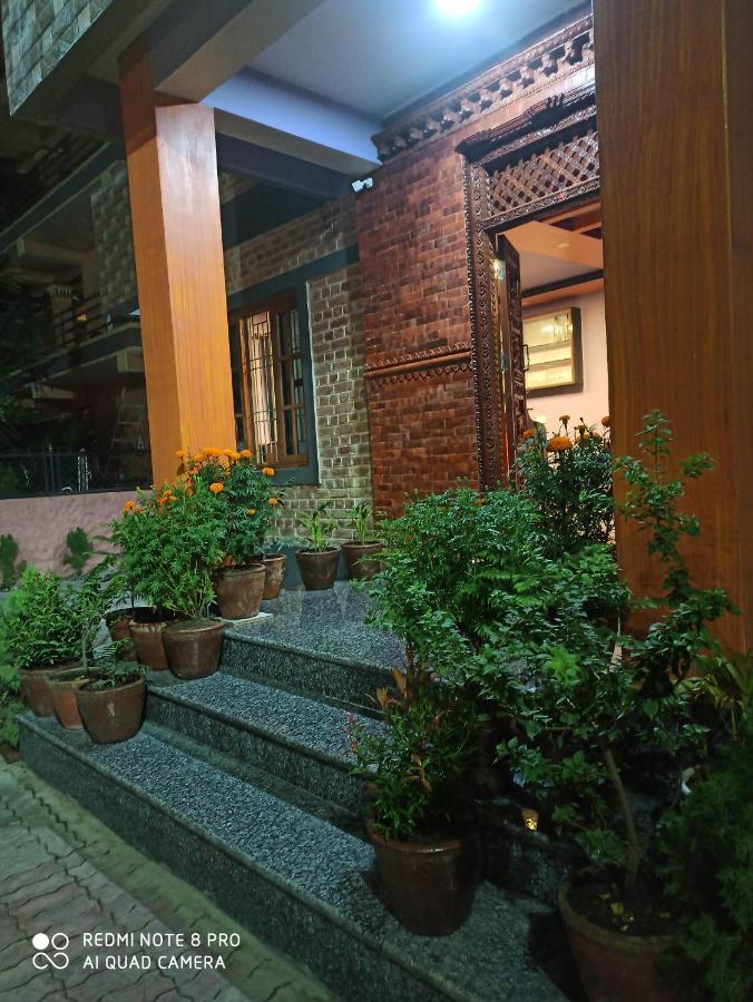 Hotel Namo Buddha Sauraha Dış mekan fotoğraf